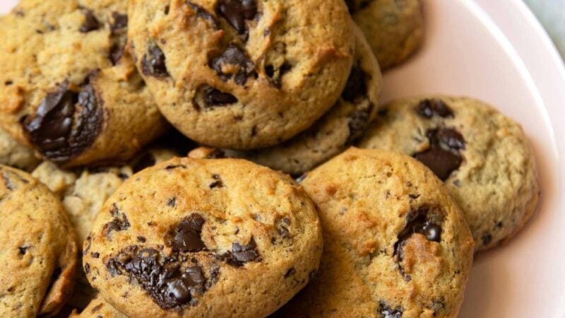 Chocolate Chip Banana Cookies on pink plate.