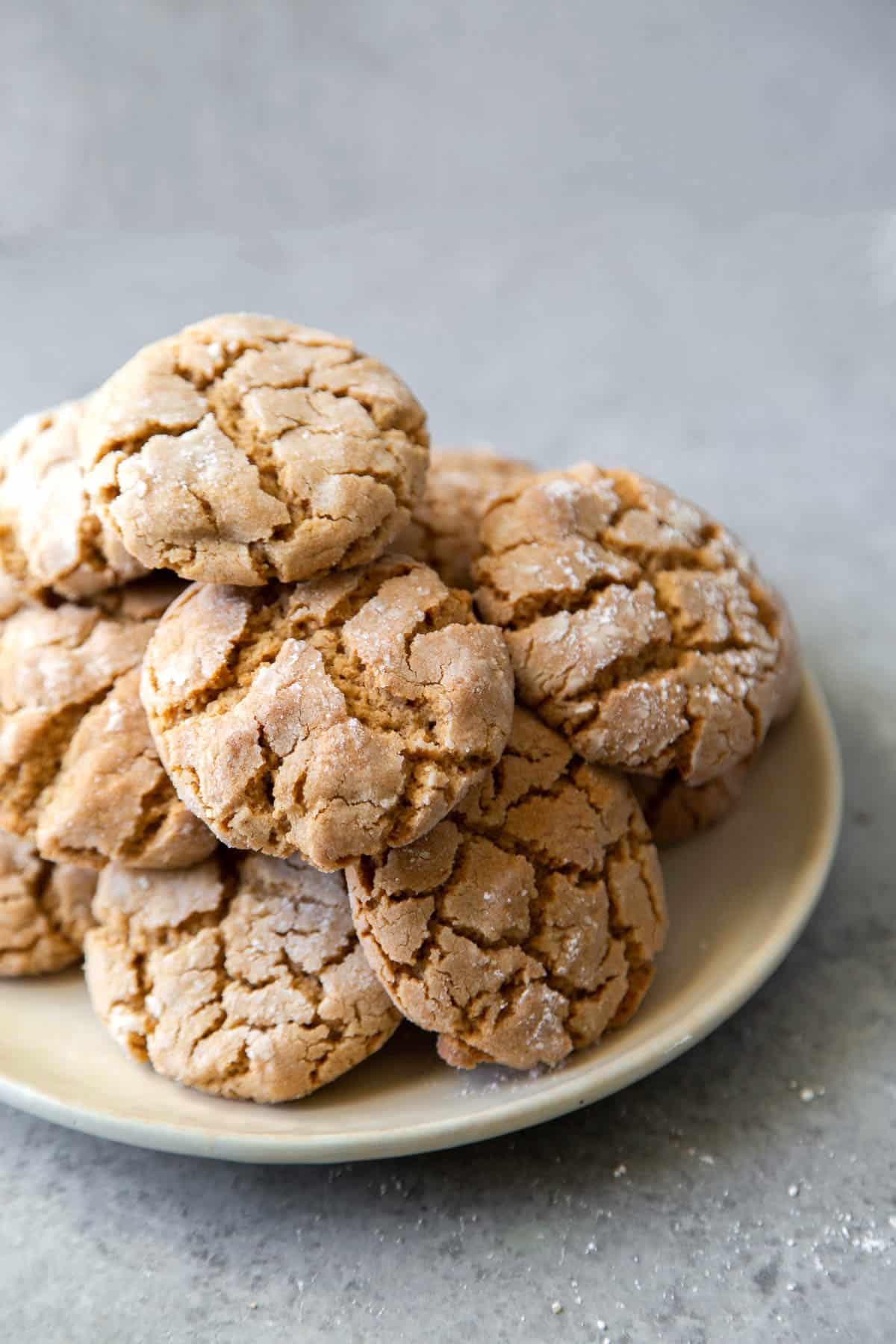 crinkle cookies made with cashew butter