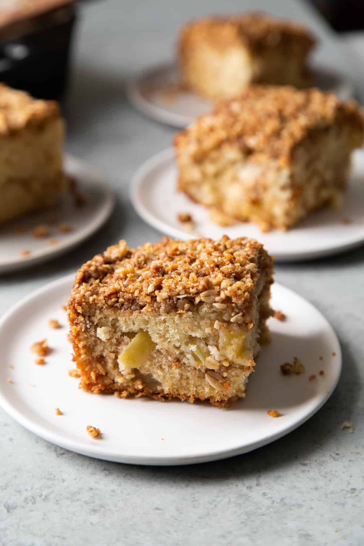 apple coffee cake slice with crumble topping