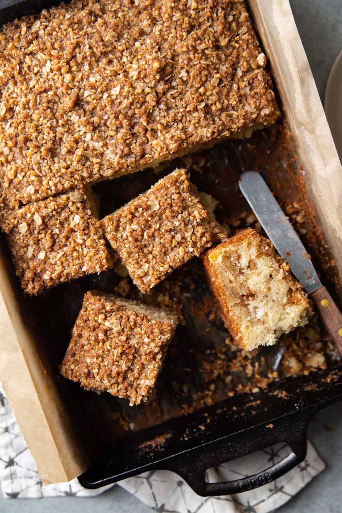 apple coffee cake with crumble topping