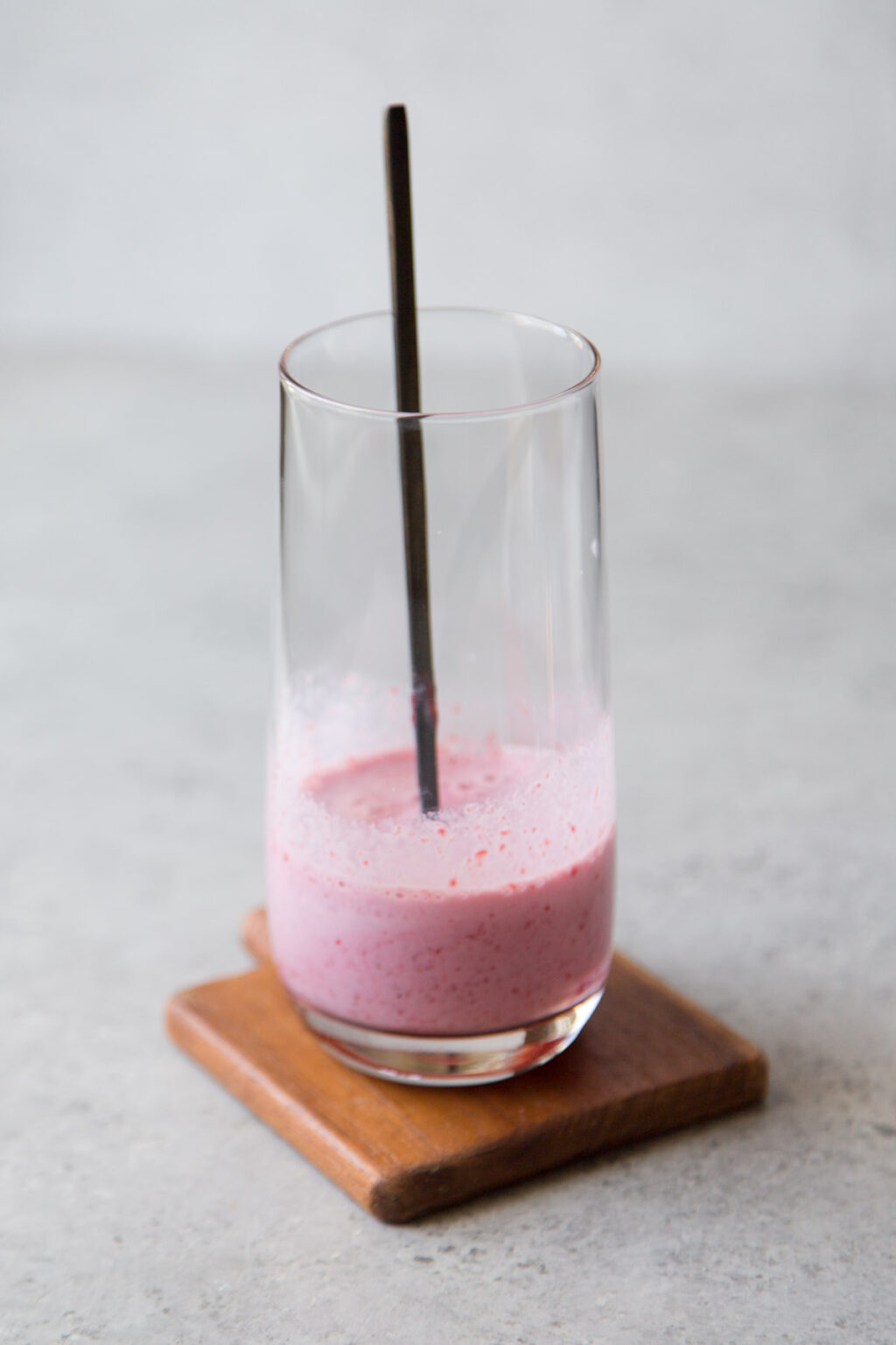 strawberry-matcha-latte-the-little-epicurean