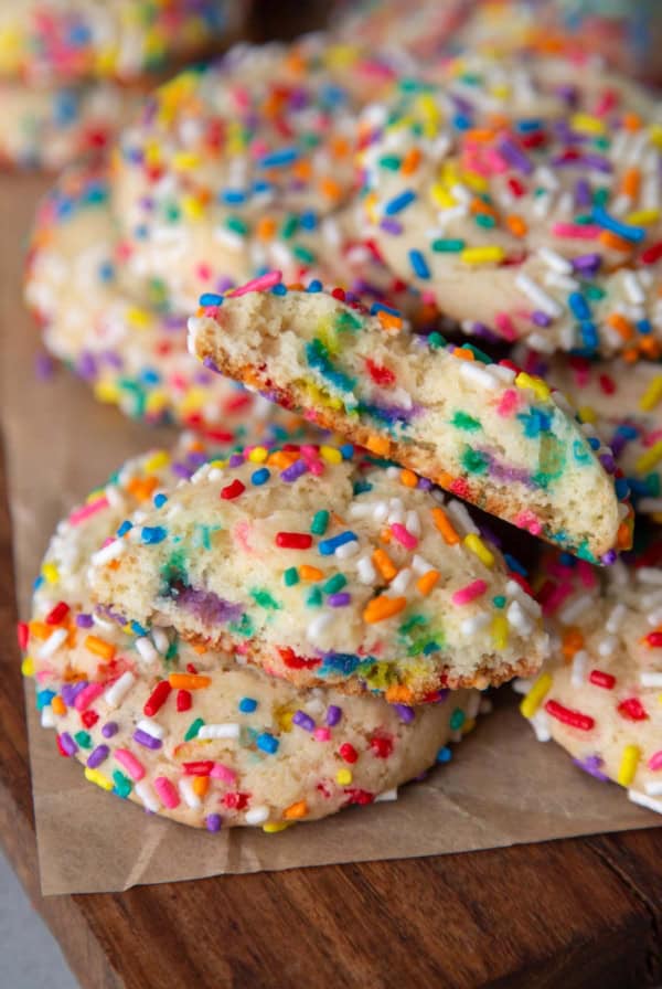 interior shot of confetti cookie showing the rainbow sprinkles.