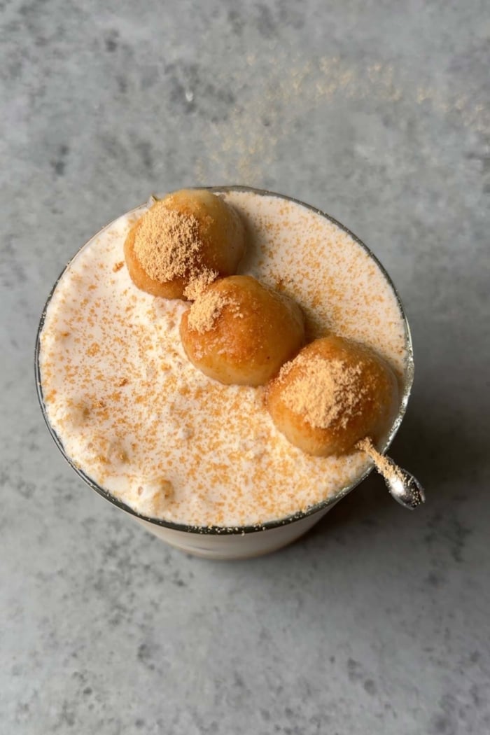 kinako cream top foam with kinako dango.